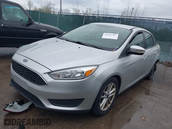 2016 Ford Focus SE with VIN 1FADP3F28GL386303, listed as a IAAI auction lot 41905397 with 158,112 mi miles. Bid and sale history available at carsss.com. Image 2.