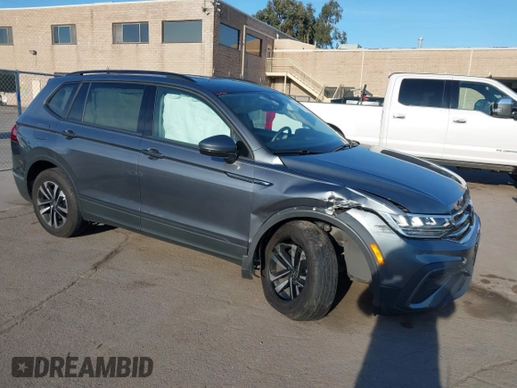2024 Volkswagen Tiguan S с VIN 3VVRB7AX2RM053669, выставлен на аукционе IAAI как лот 41461526 с пробегом 33 358 миль миль и . История ставок и продаж доступна на DreamBid. Изображение 1.