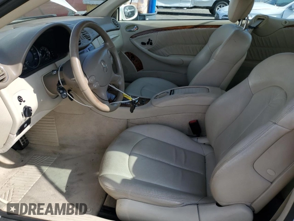 2006 Mercedes-Benz CLK 350 with VIN WDBTK56H26F190700, listed as a Copart auction lot 50798725 with 172,159 mi miles and Salvage Title. Bid and sale history available at DreamBid. Image 7.