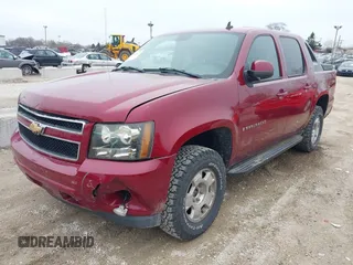 2007 Chevrolet Avalanche 3LT z VIN 3GNFK123X7G112836, wystawiony jako IAAI lot #41966619 z przebiegiem 136 017 mil mil oraz . Historia ofert i sprzedaży dostępna na DreamBid. Obrazek 2.
