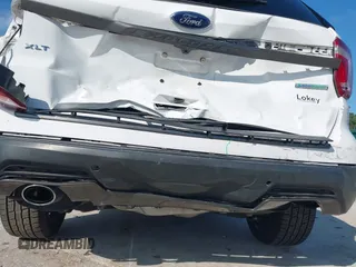 2018 Ford Explorer XLT with VIN 1FM5K7DH0JGB04338, listed as a IAAI auction lot 39979050 with 40,188 mi miles and . Bid and sale history available at DreamBid. Image 20.
