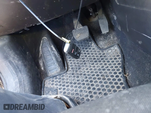 2017 Jeep Renegade Latitude with VIN ZACCJABB9HPF30780, listed as a IAAI auction lot 41693869 with 242,482 mi miles and . Bid and sale history available at DreamBid. Image 11.