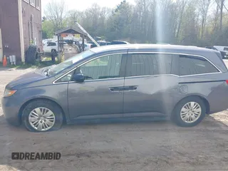 2014 Honda Odyssey LX с VIN 5FNRL5H26EB115406, выставлен на аукционе IAAI как лот 42247078 с пробегом 222 599 миль миль и . История ставок и продаж доступна на DreamBid. Изображение 14.