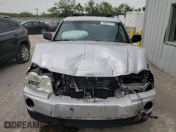 2007 Jeep Grand Cherokee Laredo z VIN 1J8GR48K37C617623, wystawiony jako Copart lot #55875115 z przebiegiem 117 588 mil mil oraz Szkoda całkowita • Salvage title. Historia ofert i sprzedaży dostępna na DreamBid. Obrazek 5.