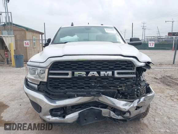 2022 Ram 2500 Tradesman with VIN 3C6UR5CL3NG130973, listed as a IAAI auction lot 42159421 with 156,800 mi miles. Bid and sale history available at carsss.com. Image 12.