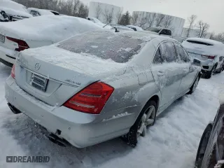 2013 Mercedes-Benz S-Class S 63 AMG with VIN WDDNG7EB6DA509584, listed as a Copart auction lot 45297795 with 92,688 mi miles and Salvage Title. Bid and sale history available at carsss.com. Image 3.