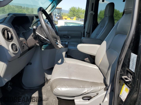 2011 Ford Econoline Passenger XL with VIN 1FMNE1BW2BDA01558, listed as a Copart auction lot 68875814 with 121,187 mi miles and Clean Title. Bid and sale history available at DreamBid. Image 7.