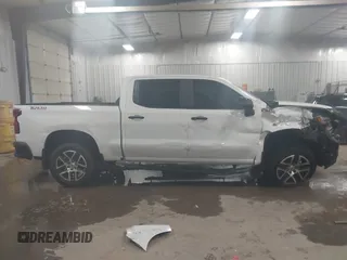 2020 Chevrolet Silverado 1500 LT Trail Boss with VIN 1GCPYFED6LZ209619, listed as a IAAI auction lot 41571604 with 51,753 mi miles. Bid and sale history available at carsss.com. Image 14.