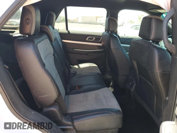 2017 Ford Explorer XLT с VIN 1FM5K8D85HGB64339, выставлен на аукционе Copart как лот 64113565 с пробегом 128 918 миль миль и Списание • Salvage title. История ставок и продаж доступна на DreamBid. Изображение 11.