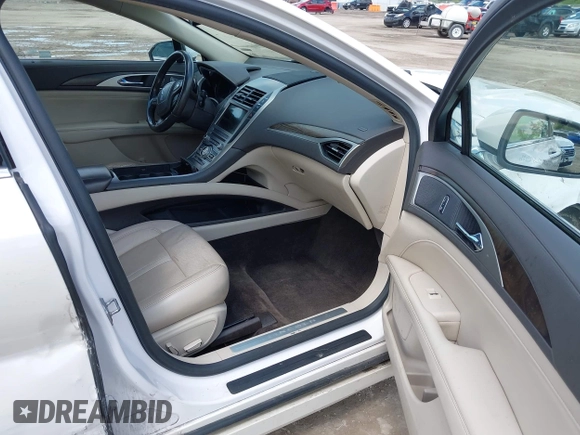 2017 Lincoln MKZ Reserve with VIN 3LN6L5F91HR627799, listed as a IAAI auction lot 42280512 with 110,632 mi miles and . Bid and sale history available at DreamBid. Image 5.