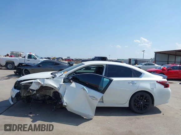 2018 Nissan Altima SV with VIN 1N4AL3AP6JC213193, listed as a IAAI auction lot 41880679 with 109,594 mi miles and . Bid and sale history available at carsss.com. Image 15.