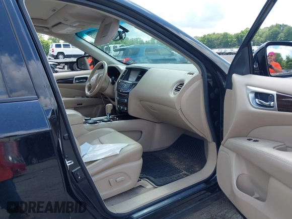 2014 Nissan Pathfinder Platinum with VIN 5N1AR2MM3EC700227, listed as a IAAI auction lot 42711575 with 146,327 mi miles and . Bid and sale history available at DreamBid. Image 5.