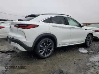 2025 Infiniti QX55 Sensory with VIN 3PCAJ5LR9SF100305, listed as a Copart auction lot 85075534 with 3,178 mi miles and Salvage Title. Bid and sale history available at DreamBid. Image 3.