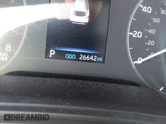 2024 Toyota Corolla Cross LE z VIN 7MUCAAAG8RV083172, wystawiony jako IAAI lot #42049180 z przebiegiem 26 642 mil mil oraz . Historia ofert i sprzedaży dostępna na DreamBid. Obrazek 15.