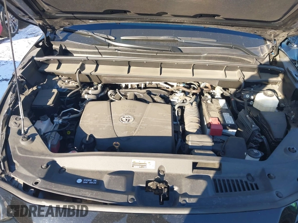 2022 Toyota Highlander LE with VIN 5TDBZRBH7NS574122, listed as a IAAI auction lot 41273197 with 28,195 mi miles and . Bid and sale history available at DreamBid. Image 10.