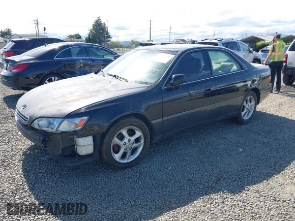 2001 Lexus ES 300 with VIN JT8BF28G010316809, listed as a IAAI auction lot 42175771 with 235,150 mi miles and . Bid and sale history available at carsss.com. Image 2.