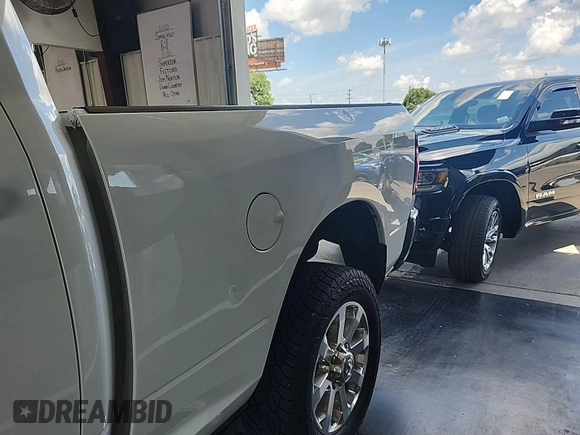 2022 Ram 2500 Big Horn with VIN 3C6UR5DJ9NG437612, listed as a IAAI auction lot 42802322 with 182,567 mi miles and . Bid and sale history available at DreamBid. Image 8.