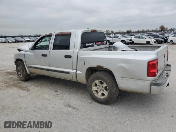 2007 Dodge Dakota SLT with VIN 1D7HW48N27S209754, listed as a Copart auction lot 81525424 with 217,221 mi miles and Salvage Title. Bid and sale history available at carsss.com. Image 2.
