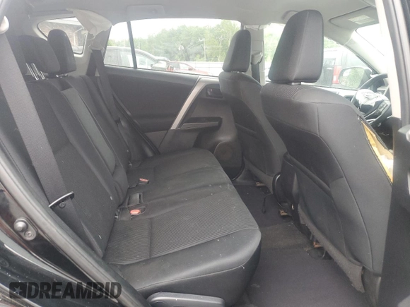 2017 Toyota RAV4 LE z VIN 2T3BFREV4HW663532, wystawiony jako Copart lot #57798035 z przebiegiem 100 922 mil mil oraz Szkoda całkowita • Salvage title. Historia ofert i sprzedaży dostępna na DreamBid. Obrazek 11.
