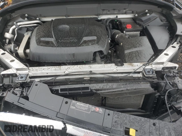2018 Volvo XC60 Momentum with VIN LYV102RK1JB087884, listed as a Copart auction lot 49696925 with 34,601 mi miles and Salvage Title. Bid and sale history available at carsss.com. Image 12.