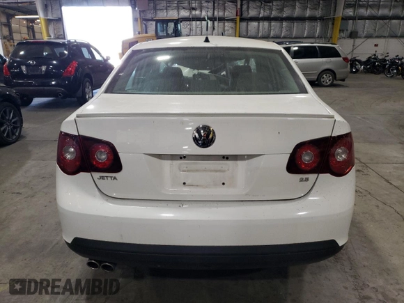 2010 Volkswagen Jetta S z VIN 3VWJZ7AJXAM038177, wystawiony jako Copart lot #74229384 z przebiegiem 74 778 mil mil oraz Szkoda całkowita • Salvage title. Historia ofert i sprzedaży dostępna na DreamBid. Obrazek 6.