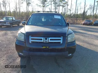 2008 Honda Pilot EX-L with VIN 5FNYF18578B010433, listed as a IAAI auction lot 41562569 with 245,451 mi miles. Bid and sale history available at carsss.com. Image 6.