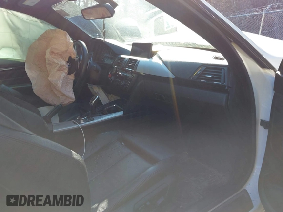 2014 BMW 4 Series 428i xDrive with VIN WBA3N9C56EF720947, listed as a IAAI auction lot 41530996 with Not provided miles and . Bid and sale history available at DreamBid. Image 5.