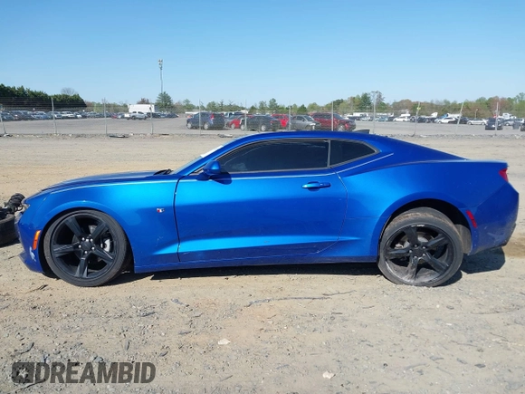 2018 Chevrolet Camaro 1LT with VIN 1G1FB1RS6J0150932, listed as a IAAI auction lot 42002178 with 30,530 mi miles. Bid and sale history available at carsss.com. Image 14.