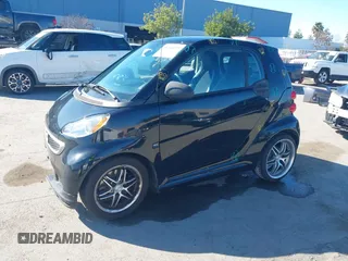 2014 Smart fortwo Pure with VIN WMEEJ3BA0EK740736, listed as a IAAI auction lot 41446173 with 68,530 mi miles and . Bid and sale history available at DreamBid. Image 16.
