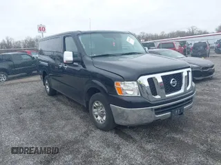 2016 Nissan NV S z VIN 5BZBF0AA8GN852818, wystawiony jako IAAI lot #41957159 z przebiegiem 120 601 mil mil oraz . Historia ofert i sprzedaży dostępna na DreamBid. Obrazek 1.