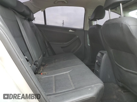 2011 Volkswagen Jetta SE with VIN 3VWDZ7AJXBM379724, listed as a Copart auction lot 62309775 with 138,164 mi miles and Clean title. Bid and sale history available at DreamBid. Image 10.