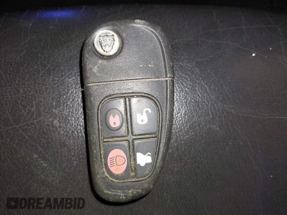 2007 Jaguar X-Type z VIN SAJWA51A37WJ17866, wystawiony jako IAAI lot #41536063 z przebiegiem 121 177 mil mil oraz . Historia ofert i sprzedaży dostępna na DreamBid. Obrazek 11.