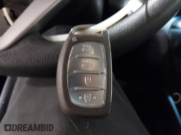 2020 Hyundai Tucson Value z VIN KM8J3CA40LU163884, wystawiony jako IAAI lot #41780266 z przebiegiem 60 687 mil mil oraz . Historia ofert i sprzedaży dostępna na DreamBid. Obrazek 11.