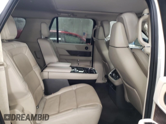 2018 Lincoln Navigator Reserve with VIN 5LMJJ3LT4JEL05314, listed as a Copart auction lot 47686825 with 70,679 mi miles and Salvage title. Bid and sale history available at DreamBid. Image 11.