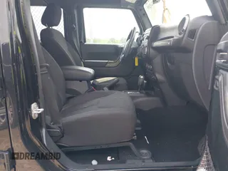 2017 Jeep Wrangler Unlimited Sport with VIN 1C4BJWDG6HL699547, listed as a IAAI auction lot 42652658 with 89,286 mi miles and . Bid and sale history available at DreamBid. Image 5.
