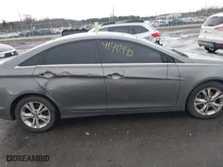 2013 Hyundai Sonata SE with VIN 5NPEC4AC6DH600768, listed as a IAAI auction lot 41481940 with 128,921 mi miles. Bid and sale history available at carsss.com. Image 13.