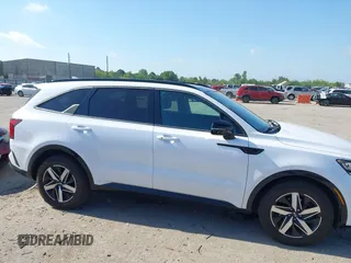 2021 Kia Sorento S with VIN 5XYRL4LC1MG002786, listed as a IAAI auction lot 42253503 with 90,893 mi miles and . Bid and sale history available at DreamBid. Image 13.