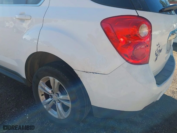 2010 Chevrolet Equinox LS with VIN 2CNALBEW7A6218140, listed as a IAAI auction lot 41809510 with 132,919 mi miles. Bid and sale history available at carsss.com. Image 6.