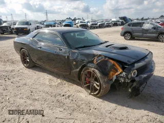 2021 Dodge Challenger R/T Scat Pack z VIN 2C3CDZFJ5MH672468, wystawiony jako Copart lot #59611165 z przebiegiem 19 100 mil mil oraz Szkoda całkowita • Salvage title. Historia ofert i sprzedaży dostępna na DreamBid. Obrazek 4.