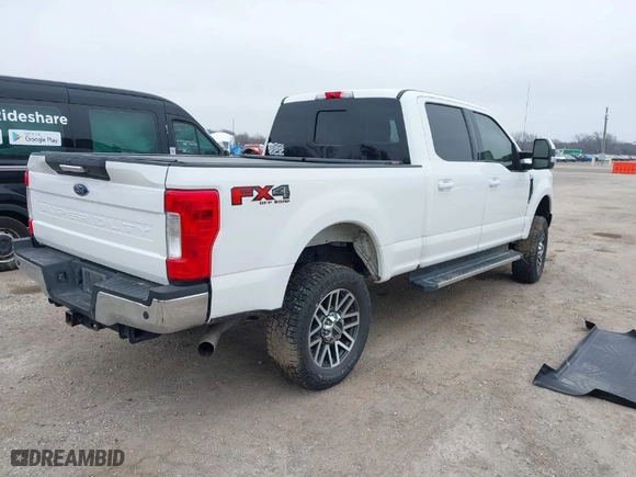 2019 Ford Super Duty F-250 SRW XL with VIN 1FT7W2B6XKEC60227, listed as a IAAI auction lot 41490887 with 137,006 mi miles. Bid and sale history available at carsss.com. Image 4.