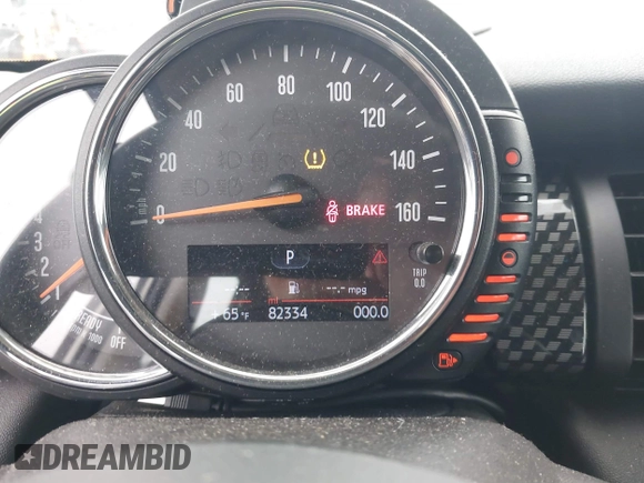 2016 MINI Cooper Hardtop 4 Door S with VIN WMWXU3C52G2D30121, listed as a IAAI auction lot 41521841 with 82,334 mi miles. Bid and sale history available at carsss.com. Image 7.
