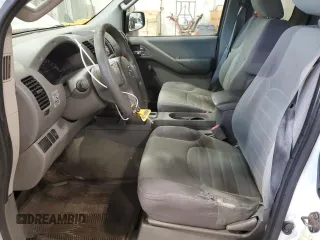 2013 Nissan Frontier S z VIN 1N6BD0CT4DN742328, wystawiony jako Copart lot #57666455 z przebiegiem Nie podano mil oraz Czysty tytuł • Clean title. Historia ofert i sprzedaży dostępna na DreamBid. Obrazek 7.