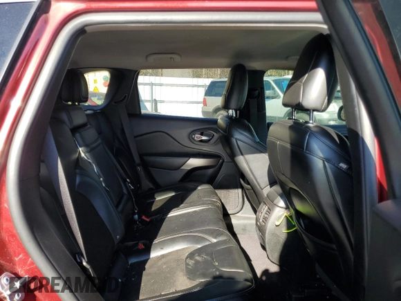2019 Jeep Cherokee Latitude Plus with VIN 1C4PJLLN3KD147512, listed as a Copart auction lot 85783124 with 109,606 mi miles and Salvage title. Bid and sale history available at DreamBid. Image 12.