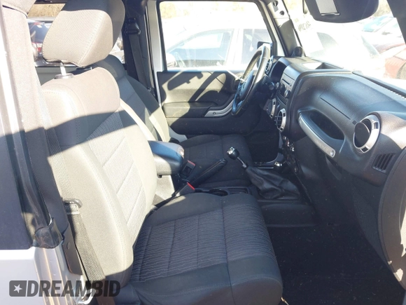 2011 Jeep Wrangler Sahara with VIN 1J4AA5D18BL639594, listed as a IAAI auction lot 41612096 with 138,624 mi miles and . Bid and sale history available at DreamBid. Image 5.
