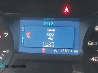2015 Ford Explorer с VIN 1FM5K8B83FGB01921, выставлен на аукционе IAAI как лот 41441215 с пробегом 187 821 миль миль и . История ставок и продаж доступна на DreamBid. Изображение 15.