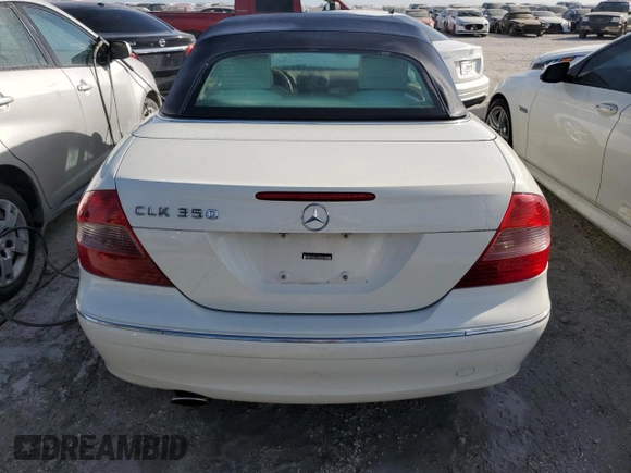2008 Mercedes-Benz CLK-Class 3.5L with VIN WDBTK56F28T097226, listed as a Copart auction lot 75881674 with 0 mi miles and Non Repairable. Bid and sale history available at carsss.com. Image 6.