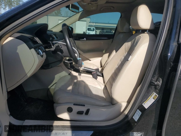 2014 Volkswagen Passat TDI SEL Premium with VIN 1VWCN7A39EC046042, listed as a Copart auction lot 48333625 with 151,255 mi miles and Salvage Title. Bid and sale history available at carsss.com. Image 7.