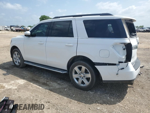 2021 Ford Expedition XLT с VIN 1FMJU1HT8MEA30980, выставлен на аукционе Copart как лот 53952335 с пробегом 108 047 миль миль и Списание • Salvage title. История ставок и продаж доступна на DreamBid. Изображение 2.