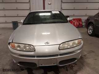 2001 Oldsmobile Aurora with VIN 1G3GS64C214111868, listed as a IAAI auction lot 41721992 with 146,785 mi miles. Bid and sale history available at carsss.com. Image 13.
