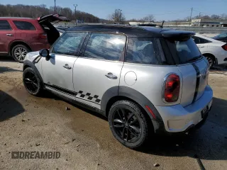 2011 MINI Countryman S with VIN WMWZC5C56BWL53116, listed as a Copart auction lot 47402255 with 171,320 mi miles and Non Repairable. Bid and sale history available at DreamBid. Image 2.